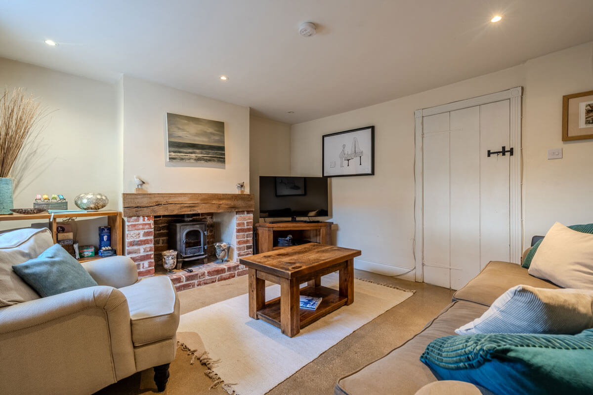 Norfolk-Coast-Holiday-Let-sitting-room